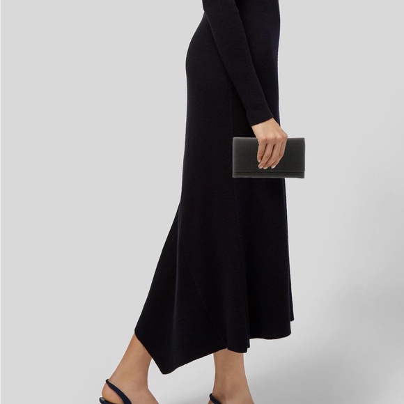 Vintage Christine Dior wallet. Authenticated by the real real. - Picture 10 of 11